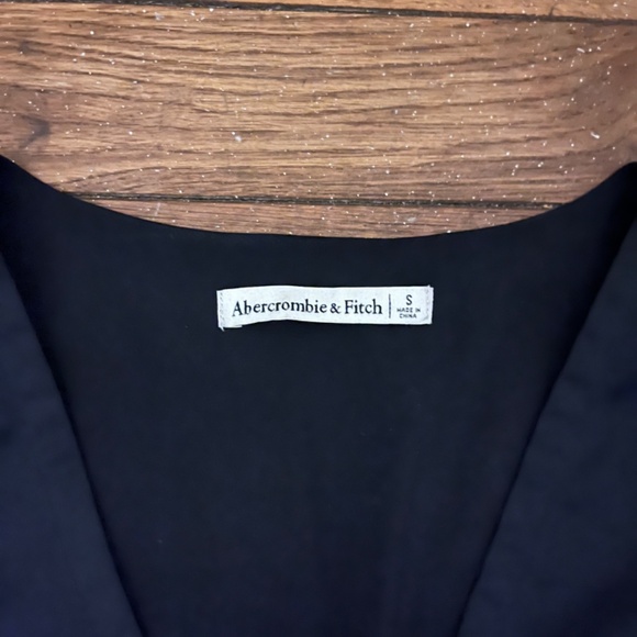 Abercrombie and Fitch Black Tie Back Top - Picture 5 of 5